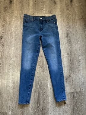 Abercrombie & Fitch Women's Blue Skinny Jeans